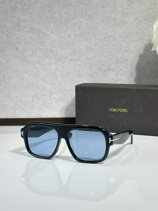 Picture of Tom Ford Sunglasses _SKUfw77361730fw